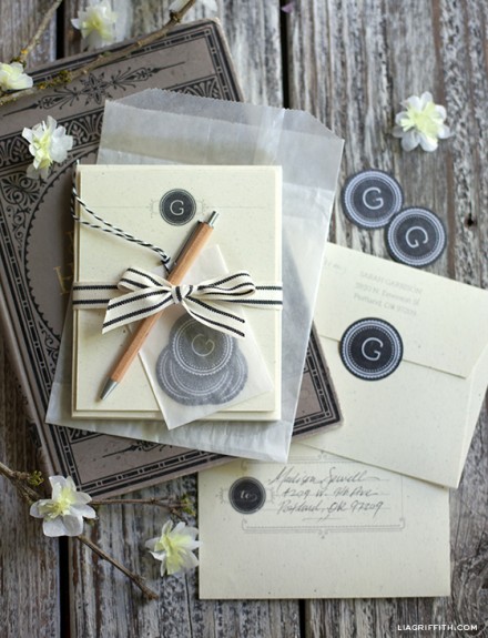 Freebie & Tutorial - Monogram Stationery Gift Set