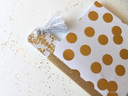 Tutorial - Glitter Covered Mini Notebook from  {homework}