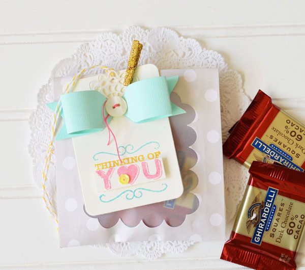 Tutorial - gusseted treat pocket by choux choux paper art