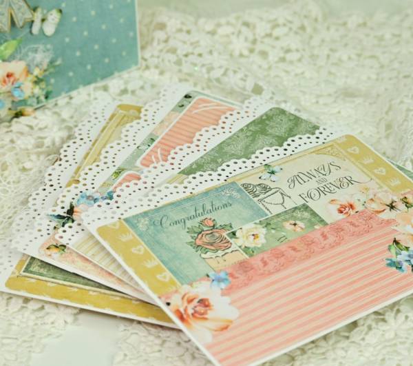 How to Make an Accordion Purse Mini Scrapbook Album
